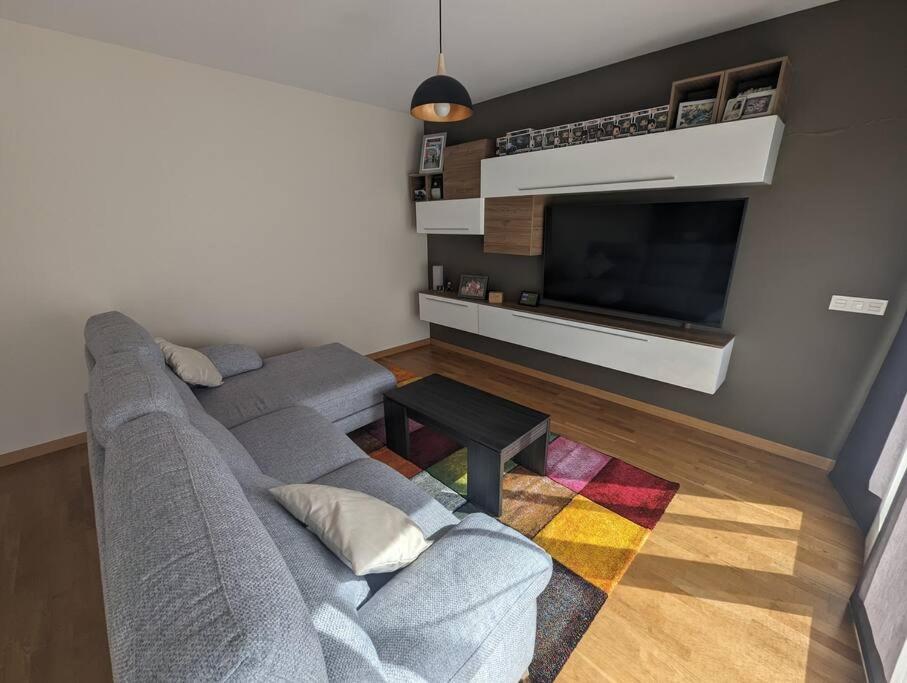 Апартаменты Piso Completo Y Moderno, Бургос Экстерьер фото